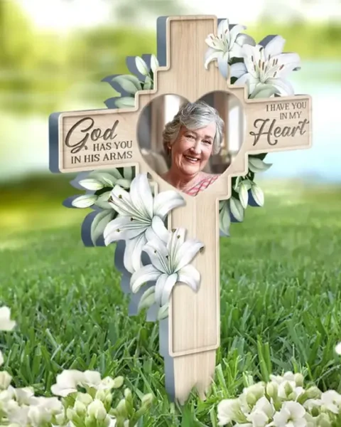 Made-to-Order Photo My Brain Knew, But My Heart Just Wasn't Ready - Sympathy Gift For Family Members