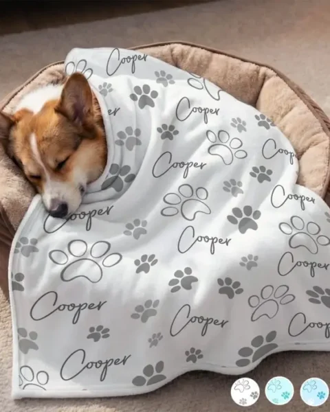 Made-to-Order Dog & Cat Blanket - Happy Nap Hours