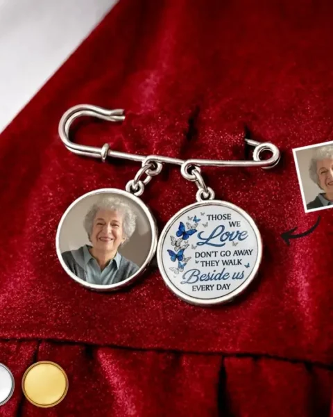 Custom-Made Lapel Pin With Photo CharmsYour Love Guides Me Today And Always